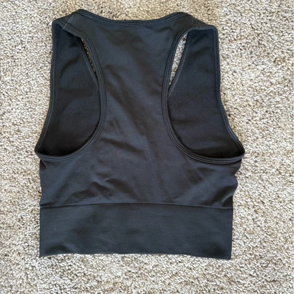 Gymshark Everyday Seamless Cropped Tank - Picture 4 of 4